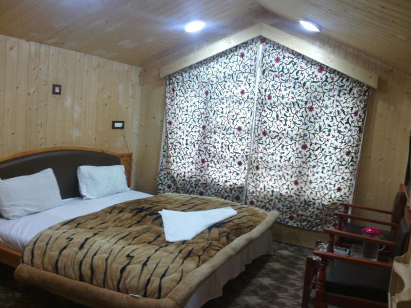 Oyo 5472 Bombay Palace Pahalgām Екстериор снимка