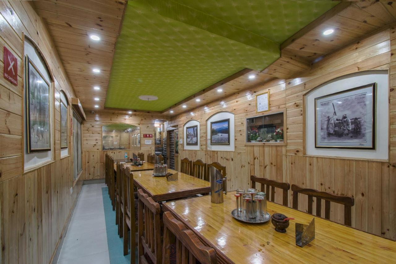 Oyo 5472 Bombay Palace Pahalgām Екстериор снимка
