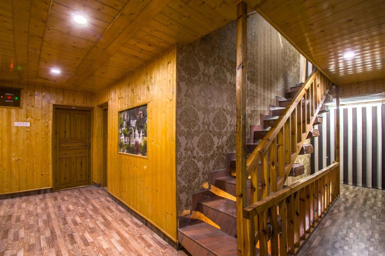 Oyo 5472 Bombay Palace Pahalgām Екстериор снимка
